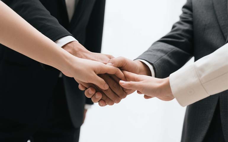 比亚迪战略投资中贝能源，助力高端熔断器国产化进程！